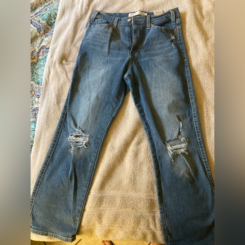 Levi’s Strauss size 11 crop length
